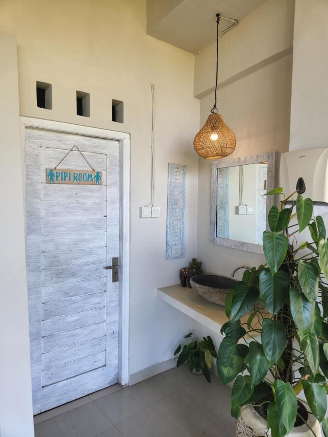 Bagus Ink Surf Camp Vandrehjem Uluwatu Eksteriør billede