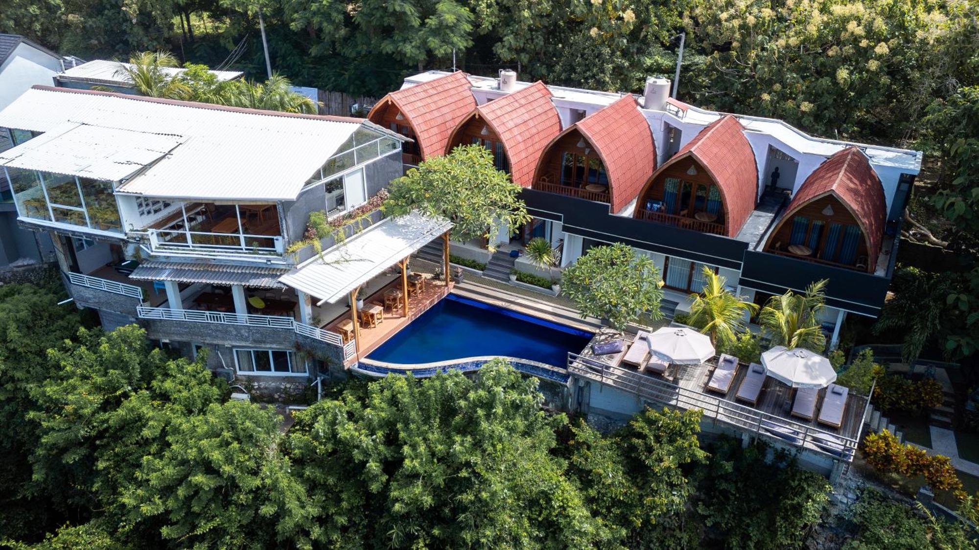 Bagus Ink Surf Camp Vandrehjem Uluwatu Eksteriør billede